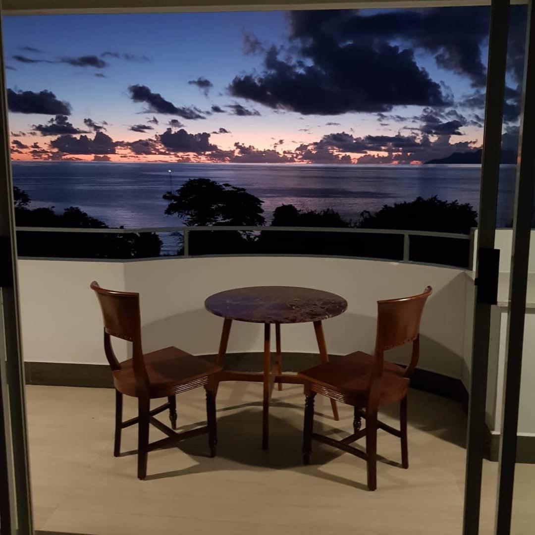Beau Vallon Studios - Apartments Vacation Rentals Victoria Kültér fotó